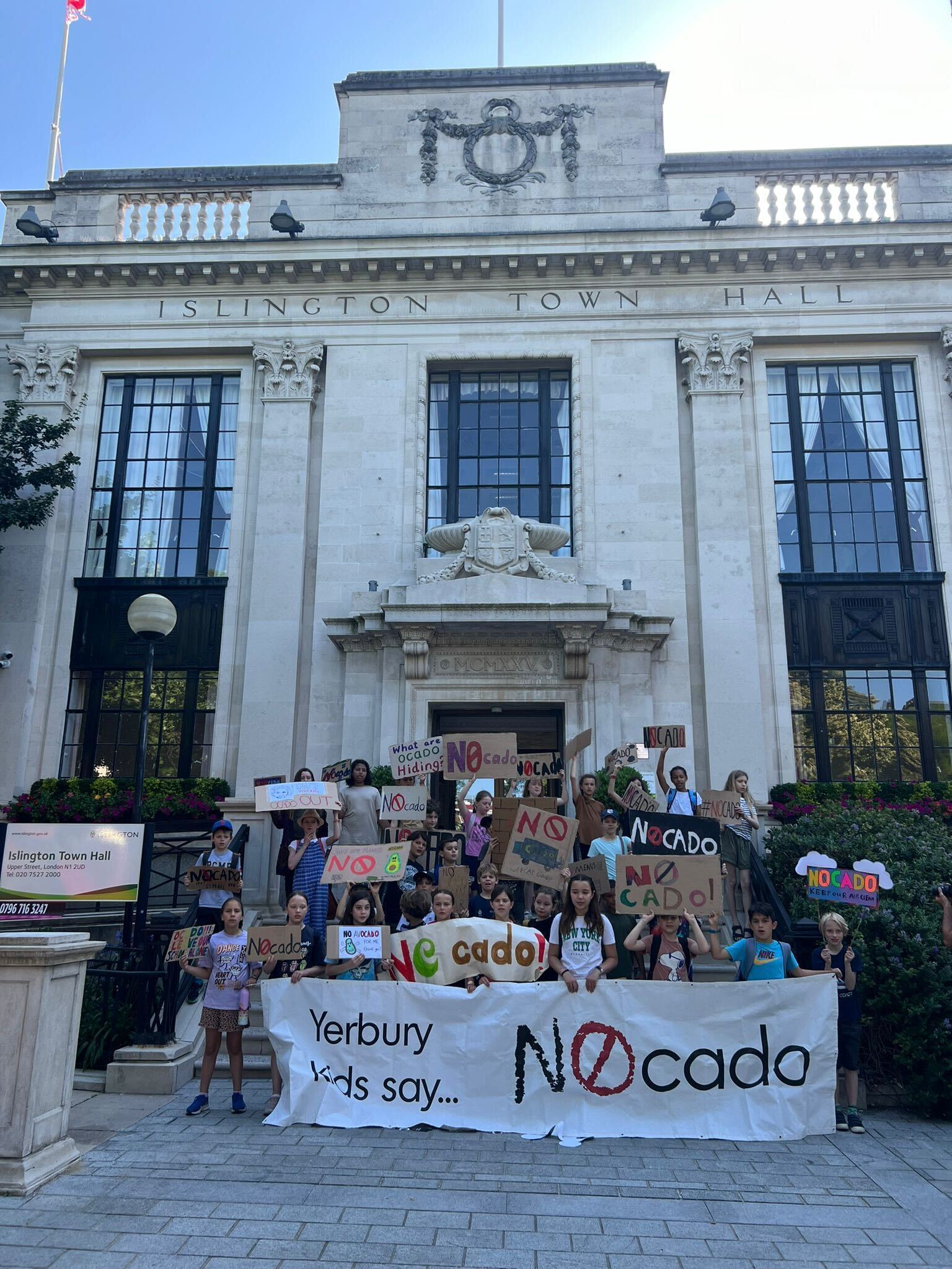 Children from Yerbury Primary School protest outside Islington Town Hall on Tuesday, June 25. Credit: Michael Garnett